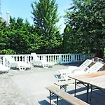 بيت للعطل Toereki Mit Pool *