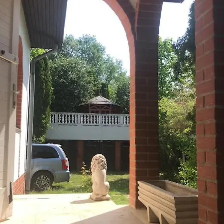 Toereki Mit Pool Дом отдыха Шиофок