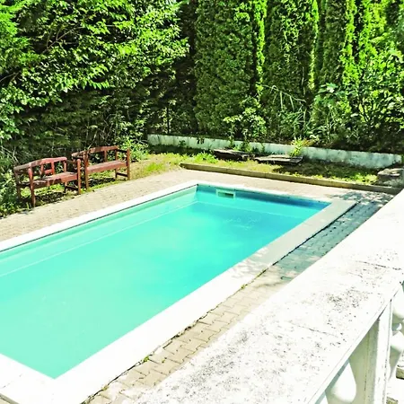 Toereki Mit Pool Дом отдыха