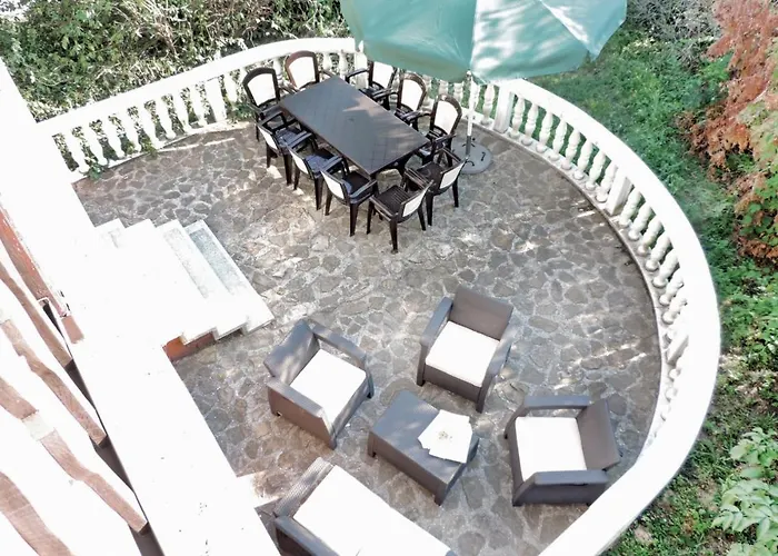 Toereki Mit Pool שיופוק