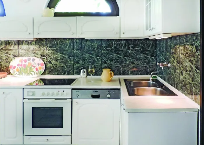 Toereki Mit Pool בית נופש