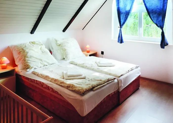 Toereki Mit Pool בית נופש שיופוק