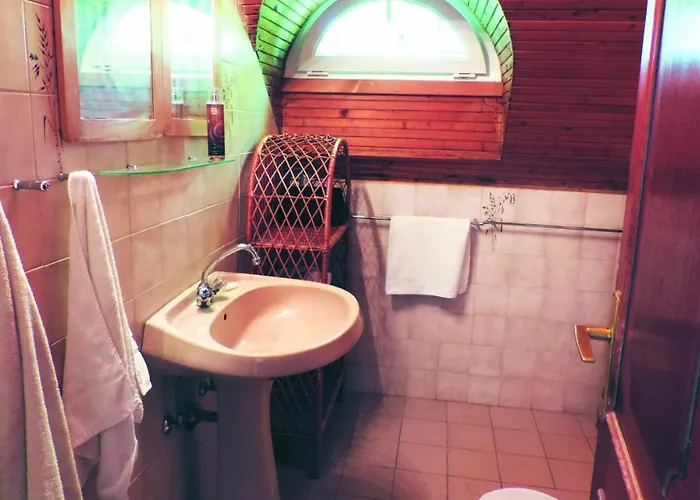 Toereki Mit Pool בית נופש שיופוק